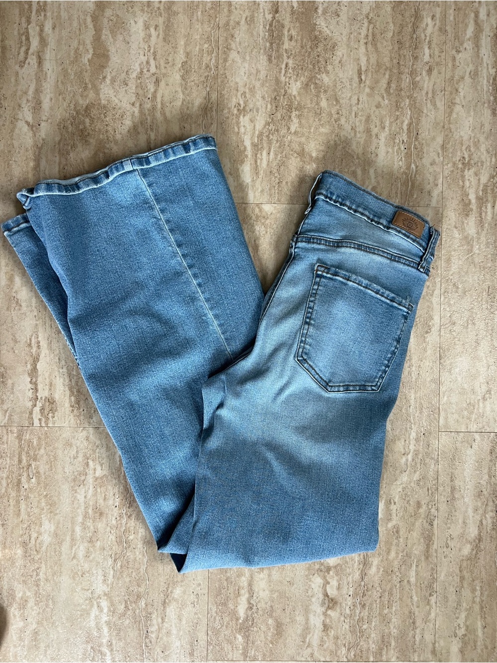 sofia by sofia vergara Light Blue Margot Wide Tri Insert High Rise Jeans 6